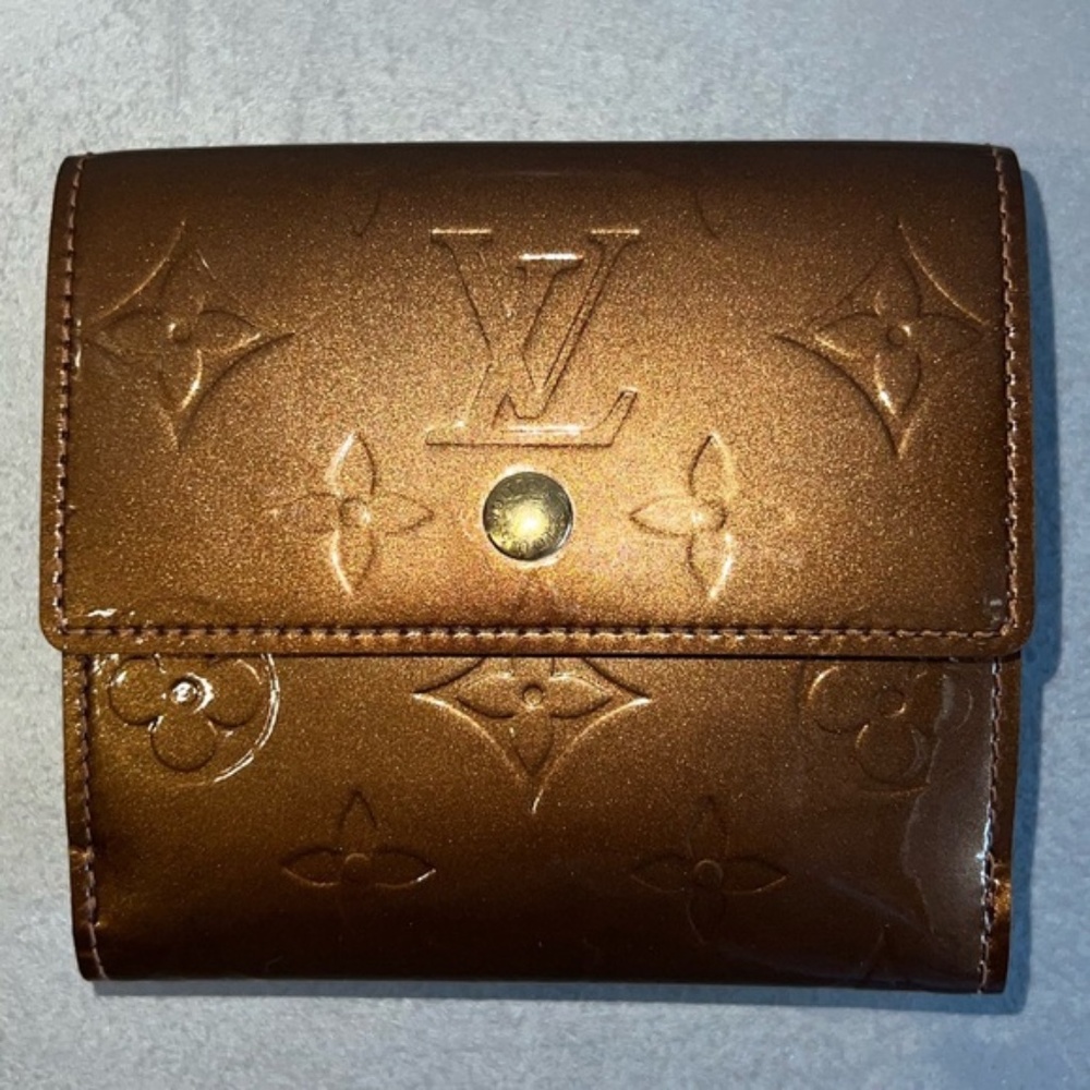 Louis Vuitton Monogram Vernis Patent Leather Elise Wallet